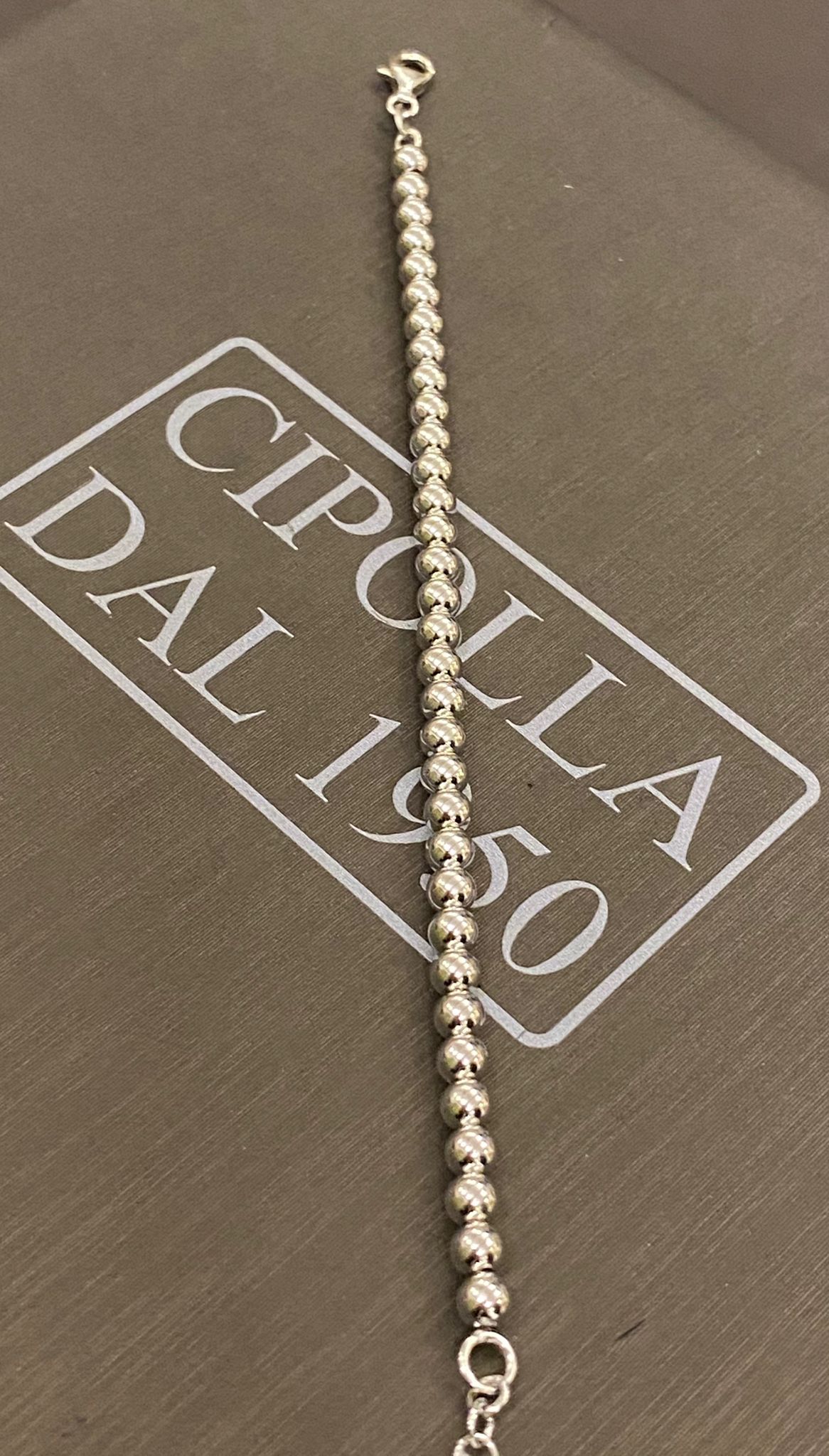 c09d9f16-a0e7-47bb-99b4-560c9e1816ac