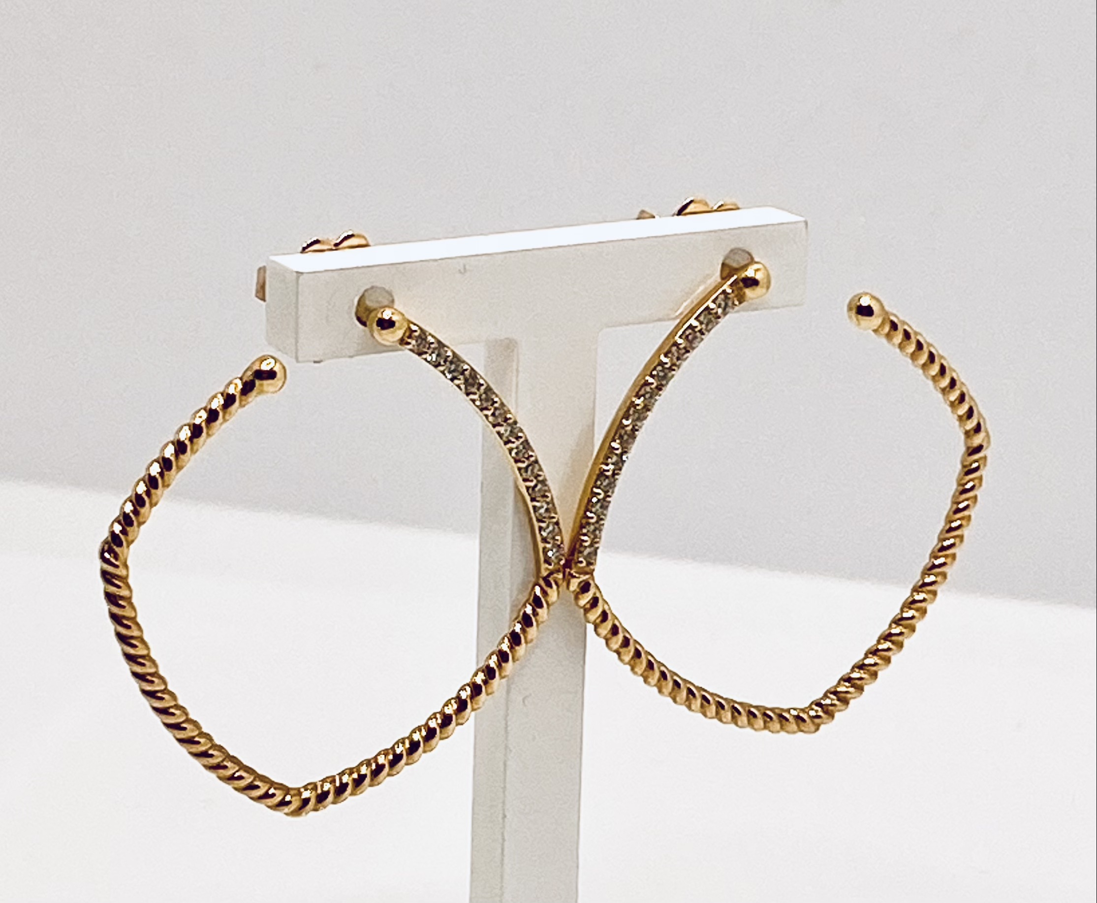 Orecchini in oro rosa e diamanti Art. J643OR Orecchini in oro rosa e diamanti Art. J643OR