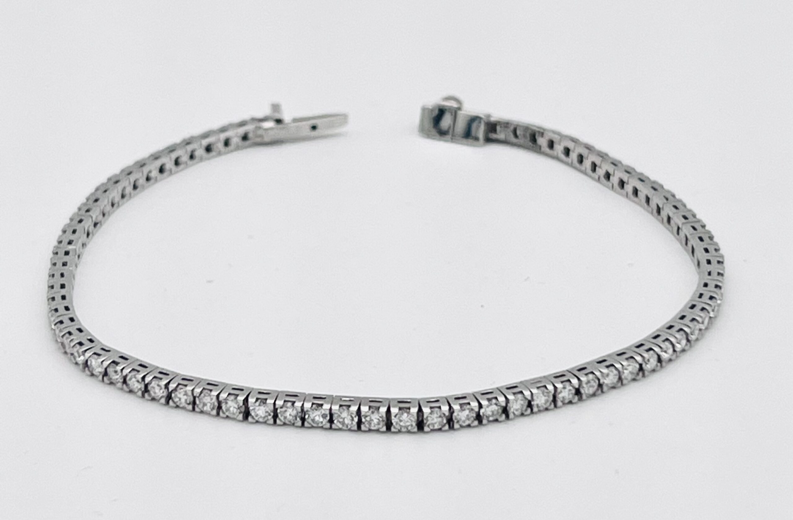 White Gold 750% WISH Art.BR270 Diamond Tennis Bracelet