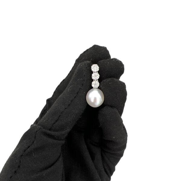 Orecchini perle australiane e diamanti in oro Art. ORP175-3 Orecchini perle australiane e diamanti in oro Art. ORP175-3