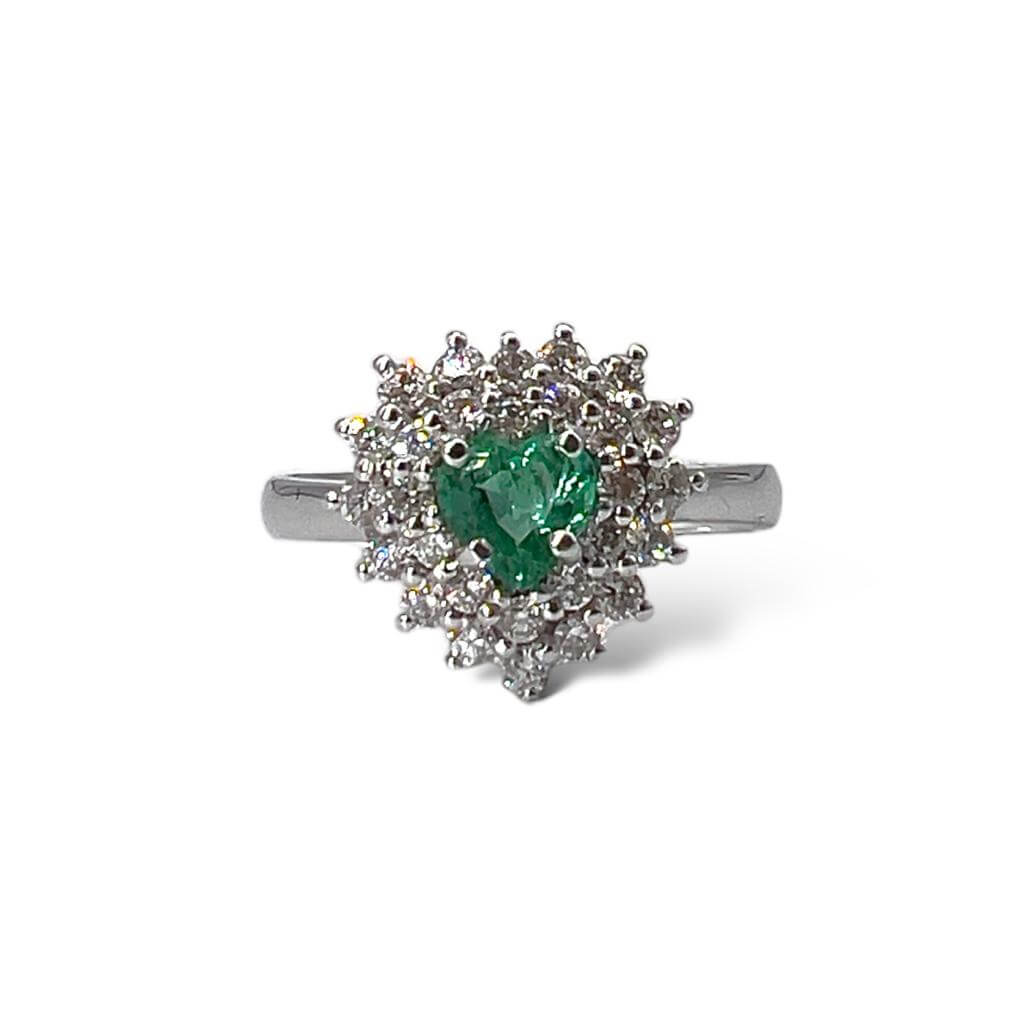 Anello con smeraldo taglio cuore e diamanti art.AN2267