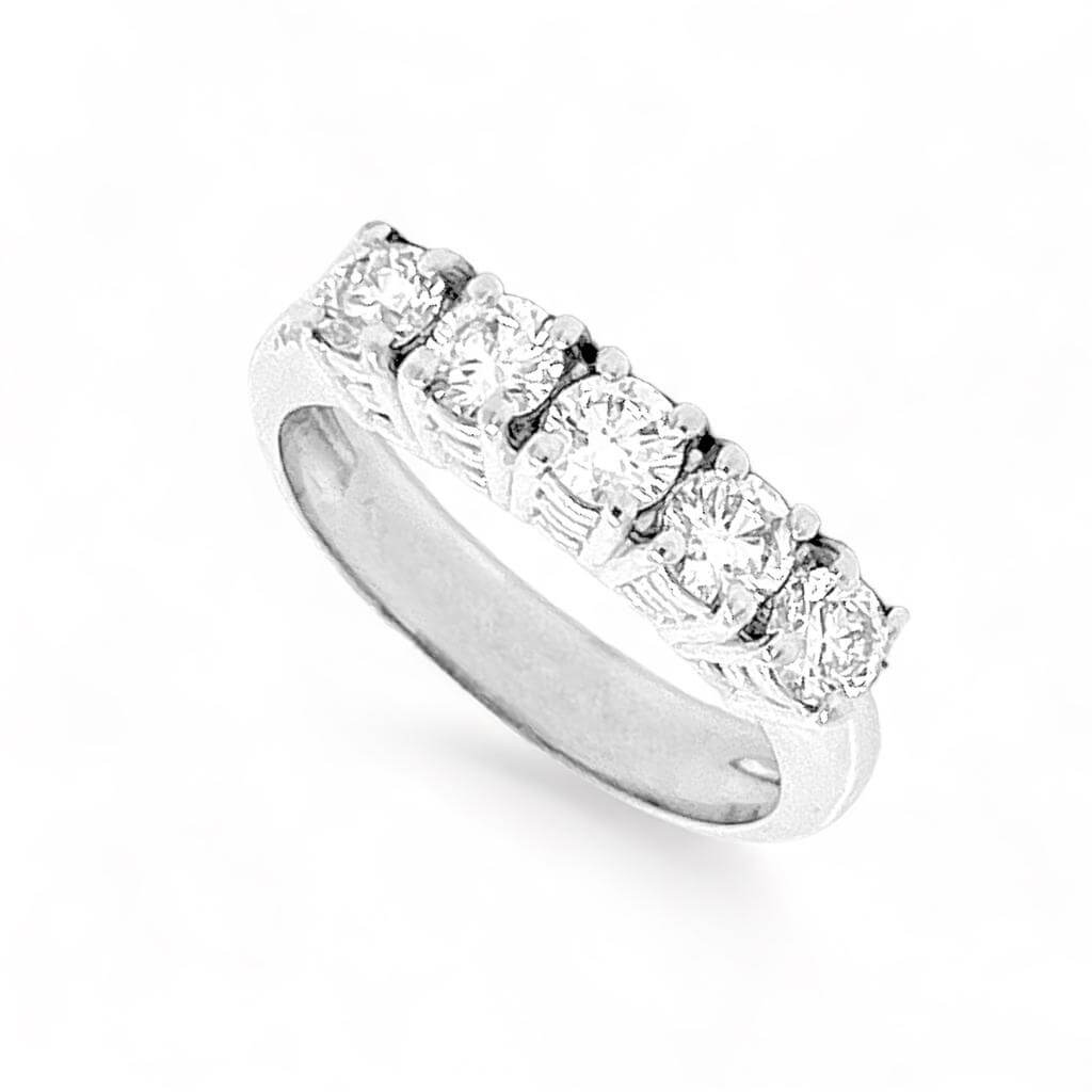 Eternity ring with diamonds Art.AN1015