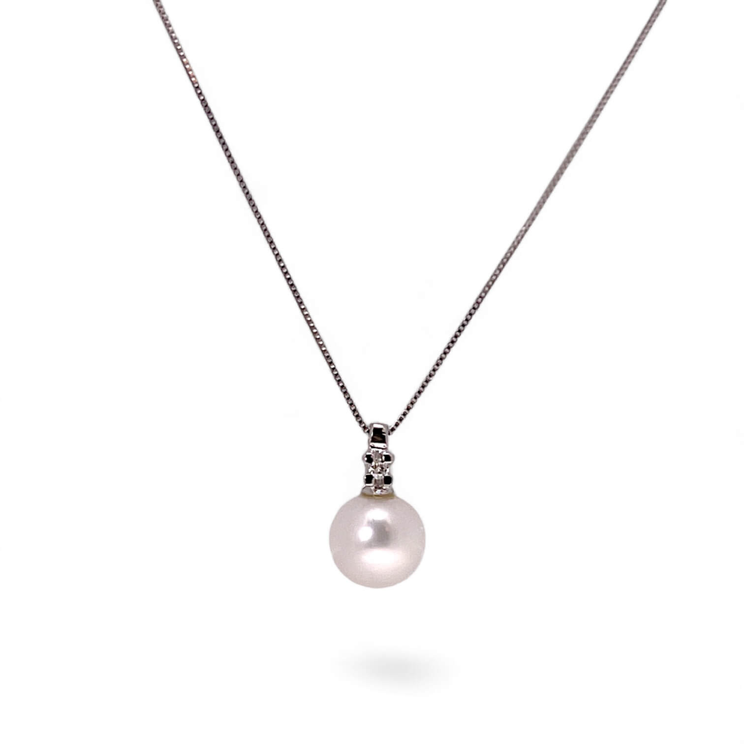 Girocollo perle oro bianco e diamanti art. CP368/75