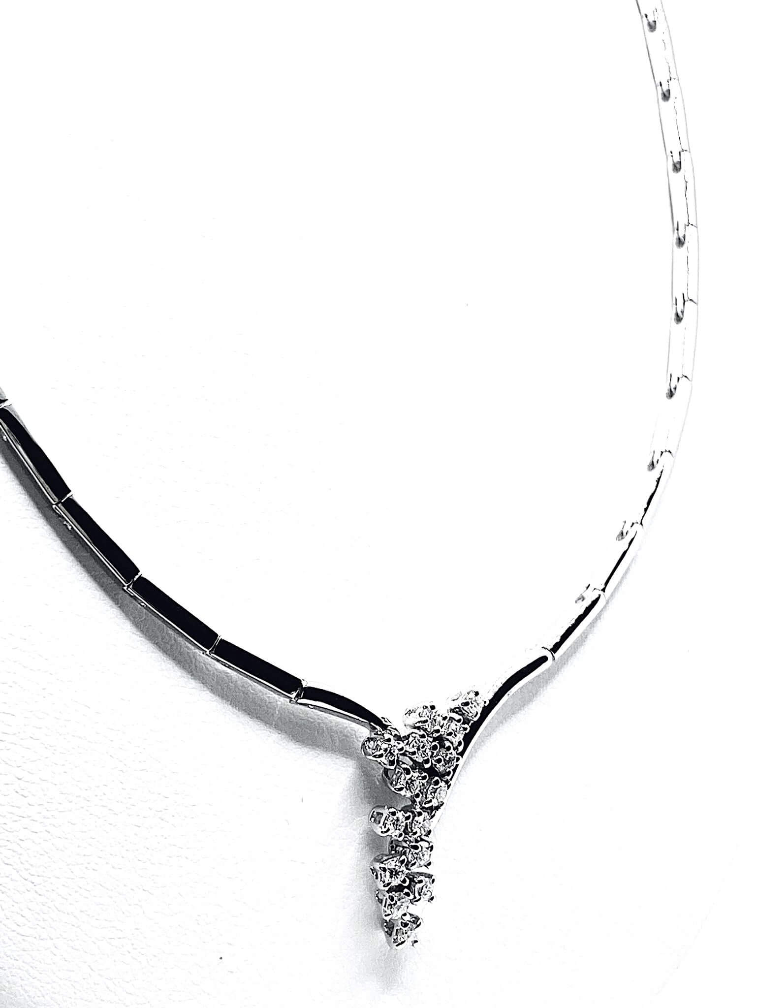 Girocollo in oro bianco e diamanti art. GR241 Girocollo in oro bianco e diamanti art. GR241